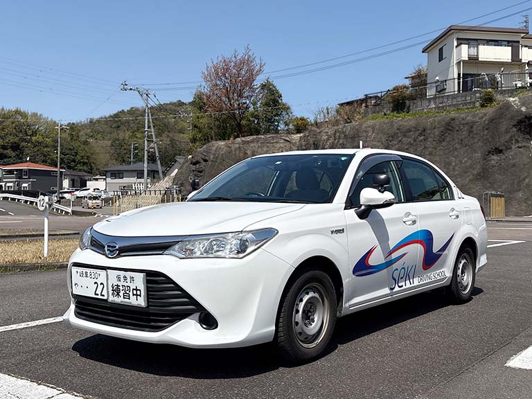 写真：普通車（AT）